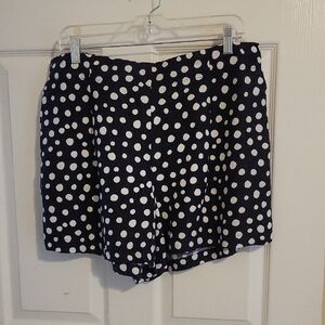 LOFT Black and white polka dot Patterned Shorts SzLG elastic waist